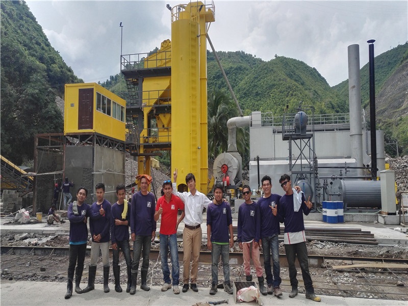 LB1000 asphalt mixing plant installed in Philippine
