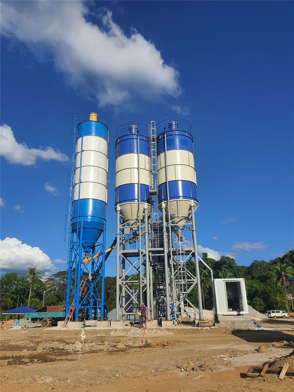 100t bolted type cement silo finished installation in Philippine