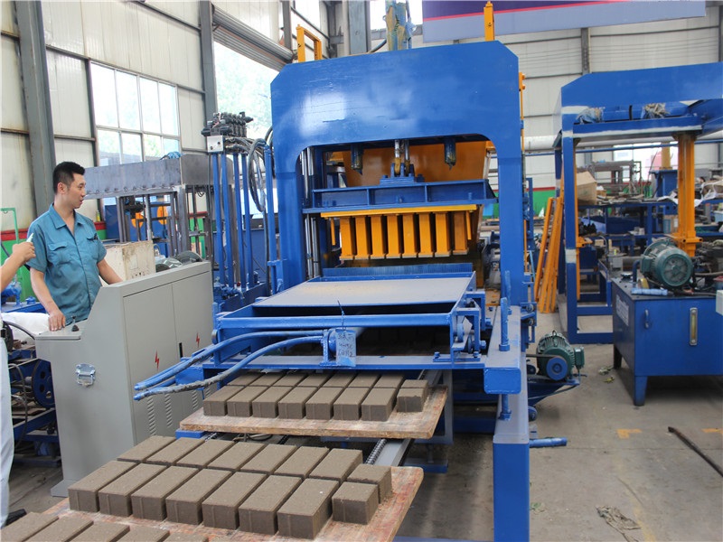 block making machine