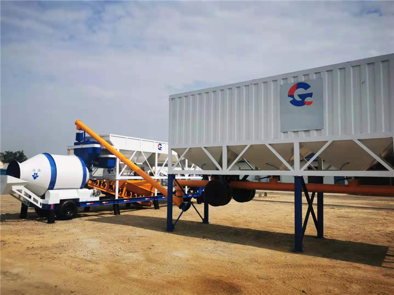 Portable concrete batching plant to France