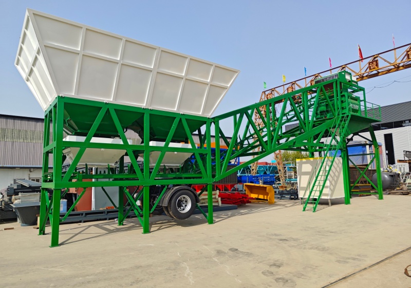 Mobile concrete mixing station to Romania